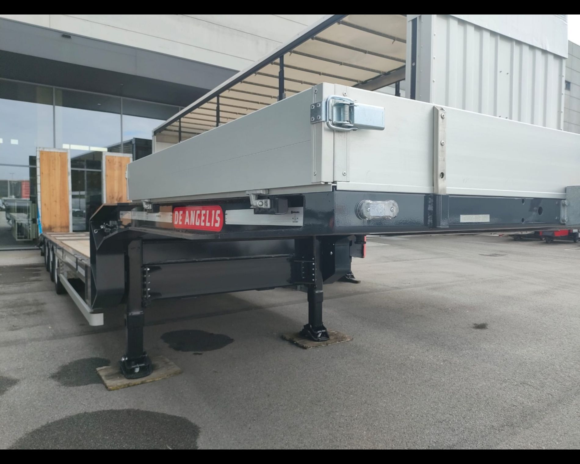 Altri marchi SEMIRIMORCHIO DE ANGELIS A TRE ASSI MOD. D4S003-3S425P_F - AUTO INDUSTRIALE BERGAMASCA