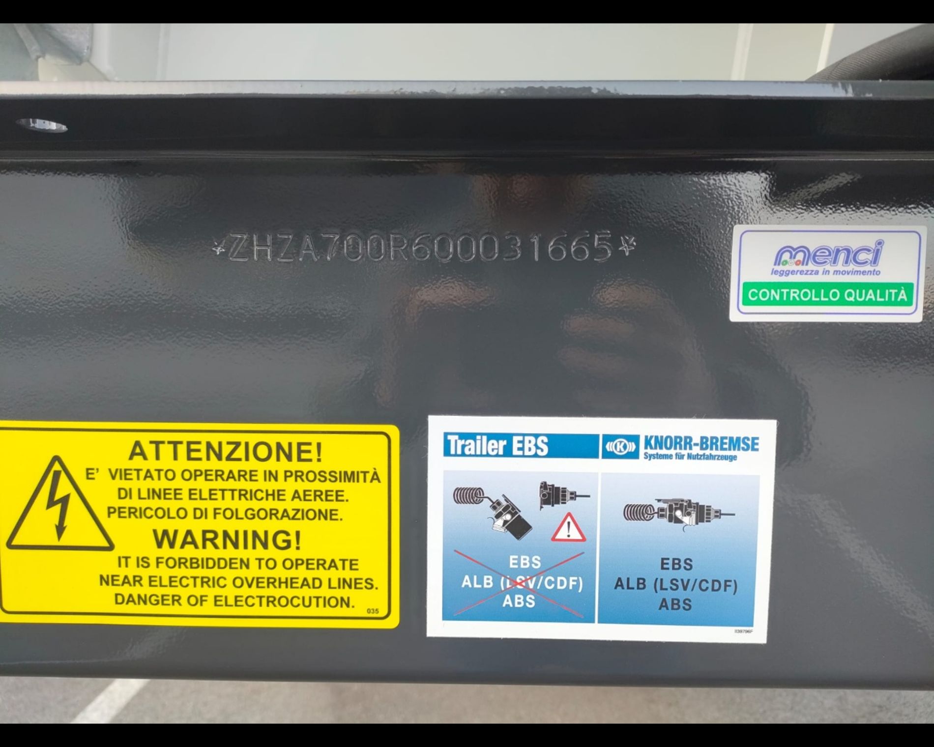 Altri marchi SEMIRIMORCHIO MENCI A TRE ASSI RIBALTABILE MOD. SA700R - AUTO INDUSTRIALE BERGAMASCA