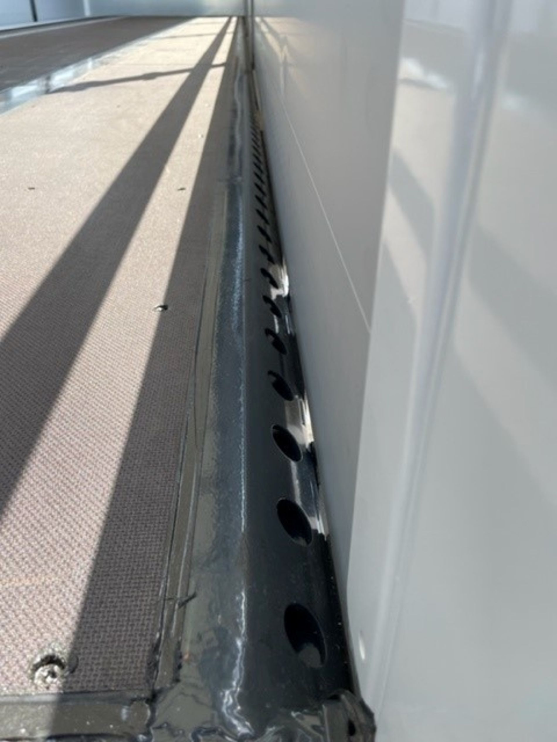 Altri marchi SEMIRIMORCHIO OMAR DUE ASSI MOD. CITY TRAILERS DA 11500 MM. - AUTO INDUSTRIALE BERGAMASCA