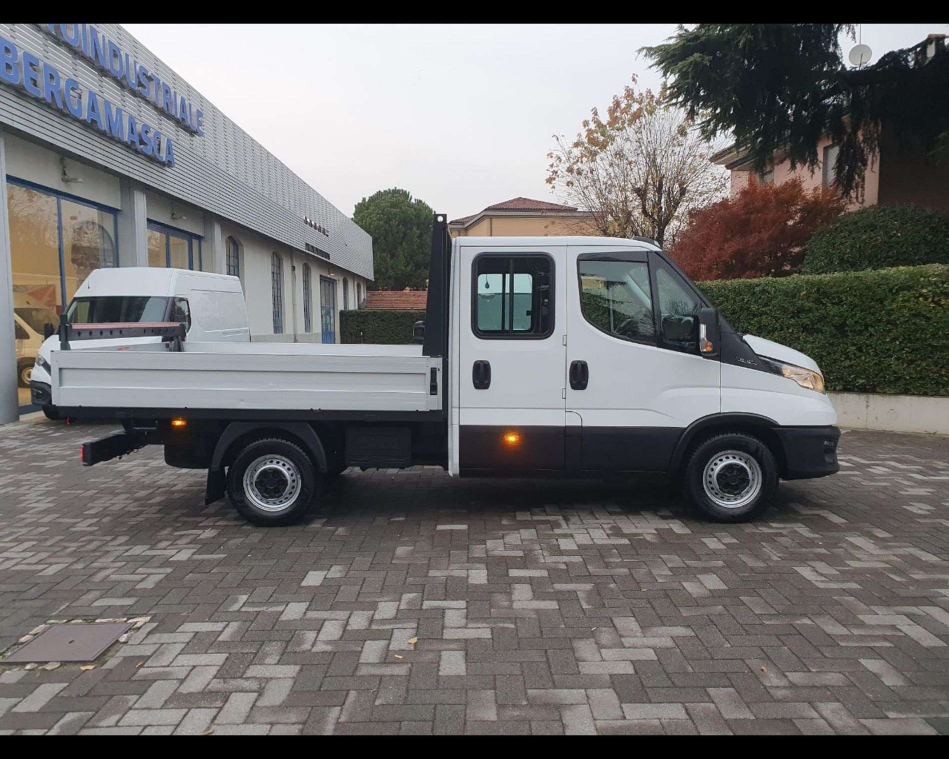 IVECO IVECO DAILY 35S12 DOPPIA CABINA e CASSONE FISSO - AUTO INDUSTRIALE BERGAMASCA