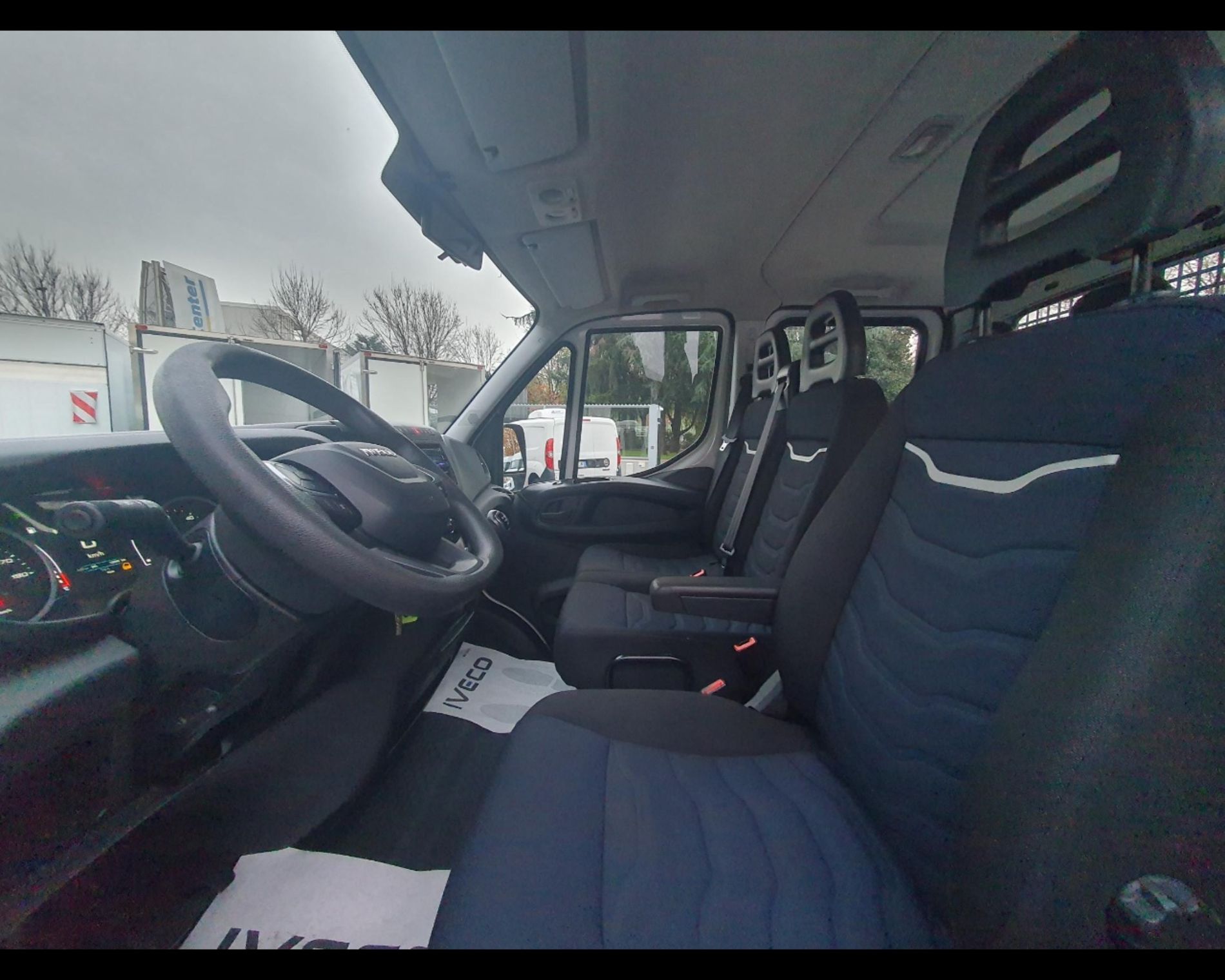 IVECO IVECO DAILY 35S12 DOPPIA CABINA e CASSONE FISSO - AUTO INDUSTRIALE BERGAMASCA