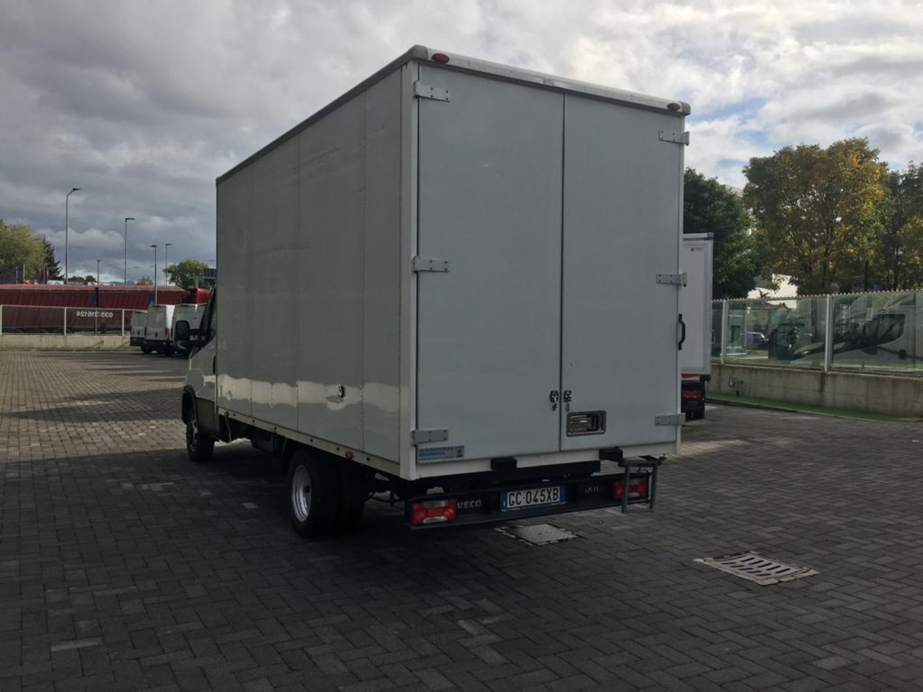 IVECO IVECO DAILY 35C14 CON BOX - AUTO INDUSTRIALE BERGAMASCA