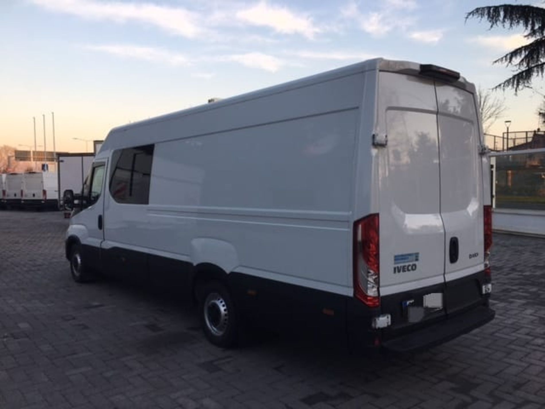 IVECO IVECO DAILY 35S14 FURGONE DOPPIA CABINA PASSO 4100mm - AUTO INDUSTRIALE BERGAMASCA