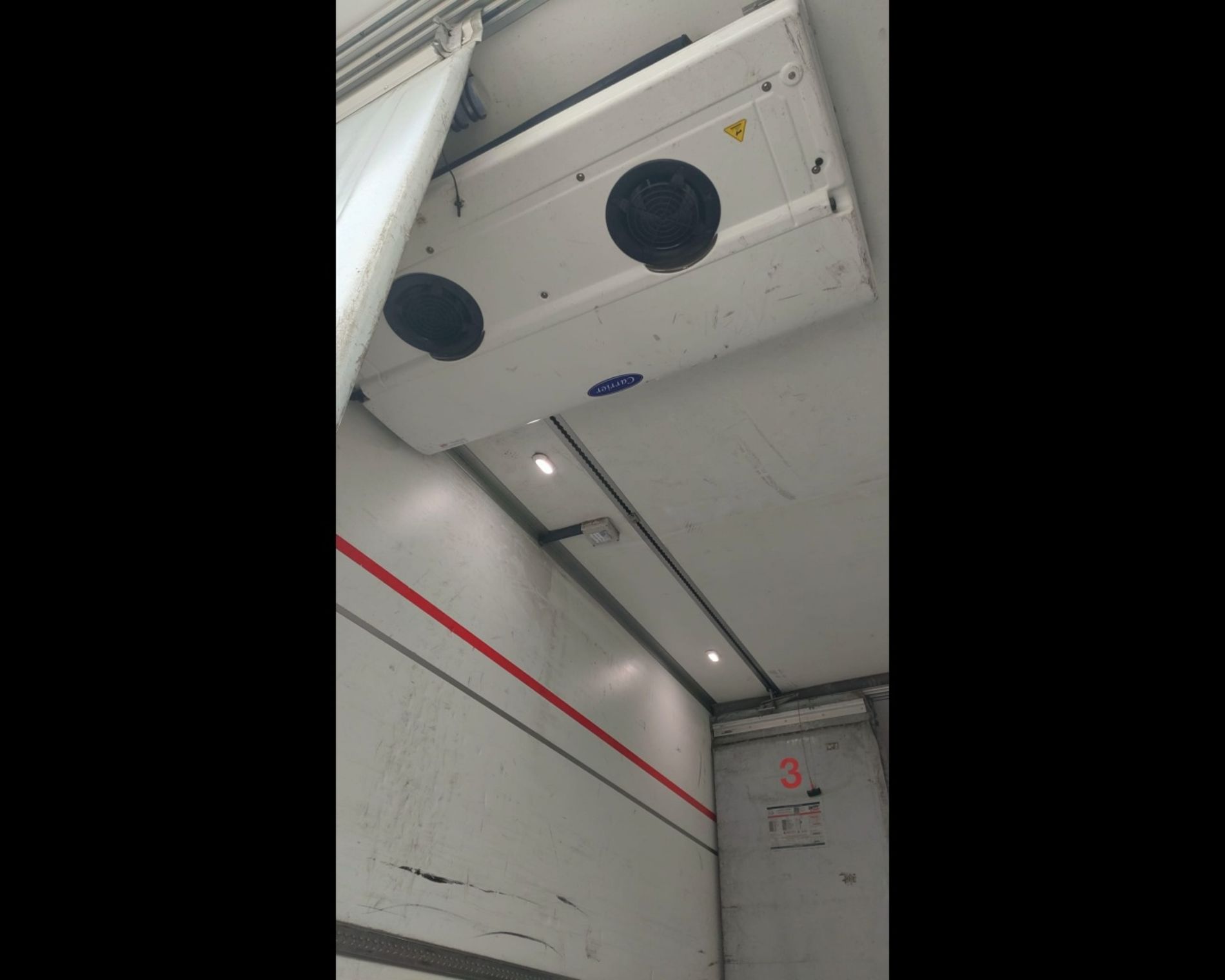 IVECO EUROCARGO ML 140 E 28/P CELLA ISOTERMICA CON SPONDA RETRATTILE  - AUTO INDUSTRIALE BERGAMASCA