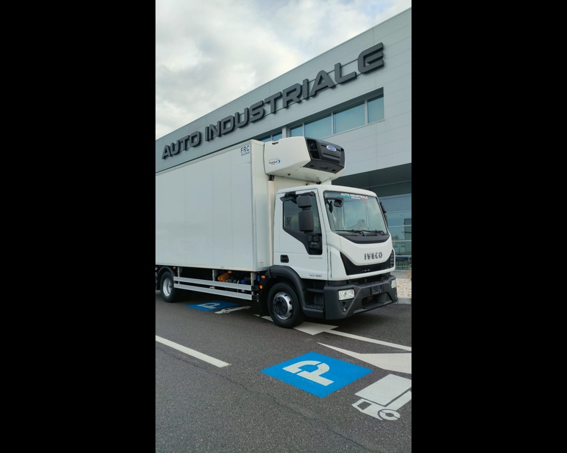 IVECO EUROCARGO ML 140 E 28/P CELLA ISOTERMICA CON SPONDA RETRATTILE  - AUTO INDUSTRIALE BERGAMASCA