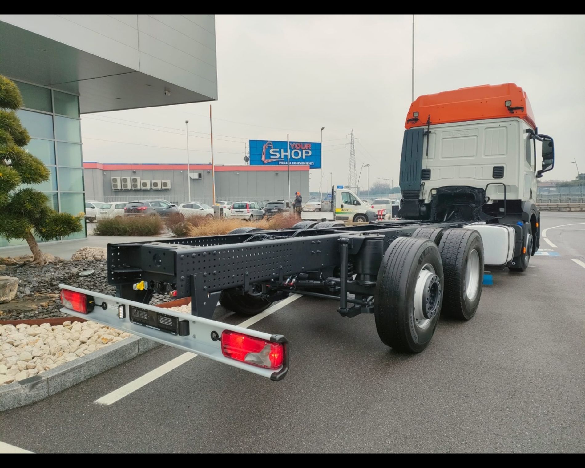 IVECO S-WAY AT 480CV TELAIO 3ASSI  - AUTO INDUSTRIALE BERGAMASCA