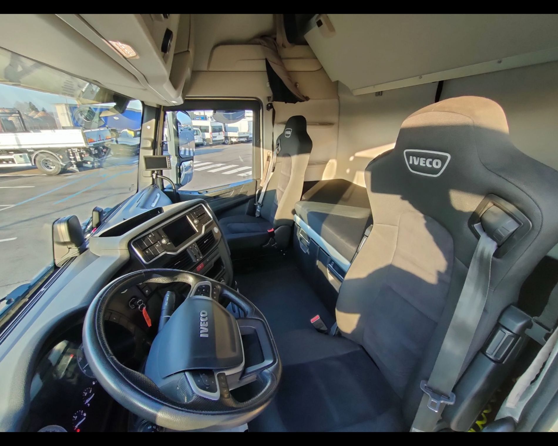 IVECO S-Way AS 440.180 - S-Way AS 440.180 4x2 C13 S49T/FP LT hi-tronix - AUTO INDUSTRIALE BERGAMASCA