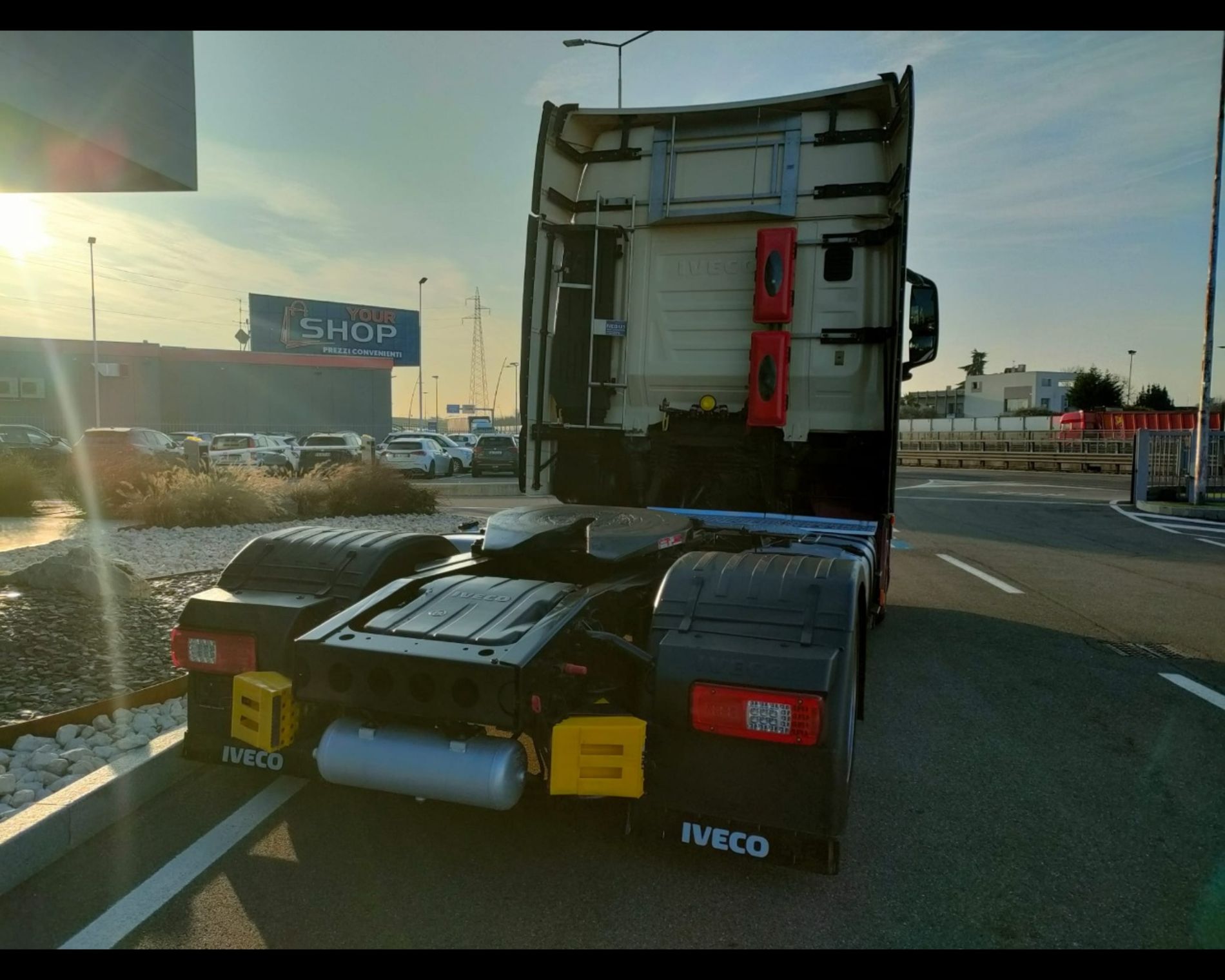 IVECO S-Way AS 440.180 - S-Way AS 440.180 4x2 C13 S49T/FP LT hi-tronix - AUTO INDUSTRIALE BERGAMASCA