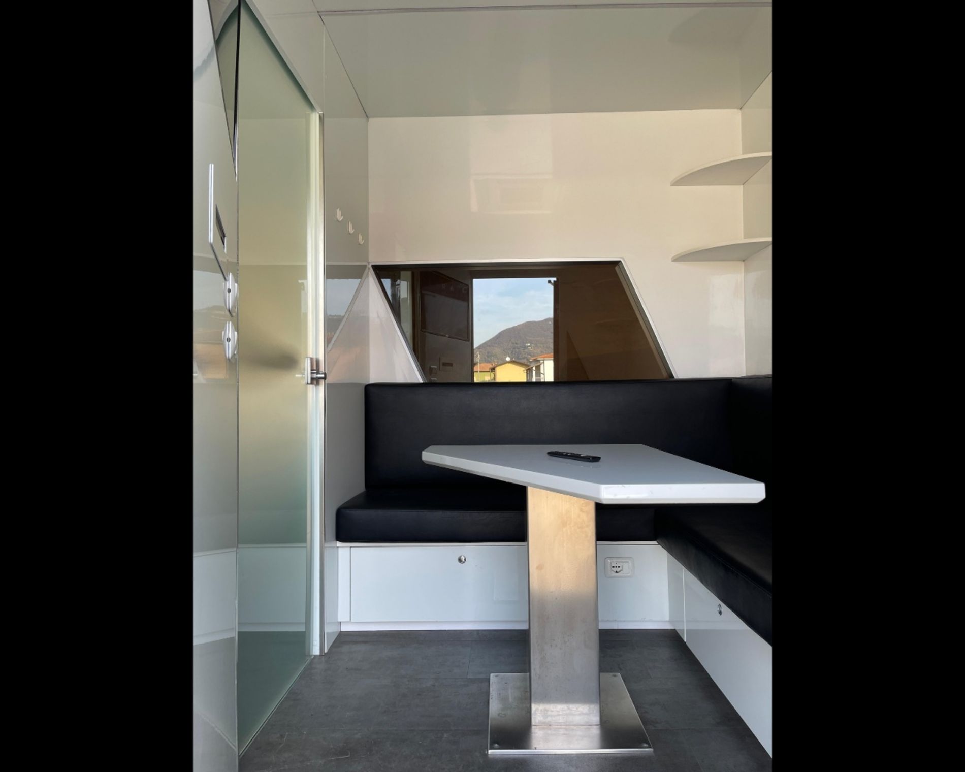 MAN MOTORHOME ESPOSITIVO MAN TGX 30ASSI 440CV EURO 5 - AUTO INDUSTRIALE BERGAMASCA