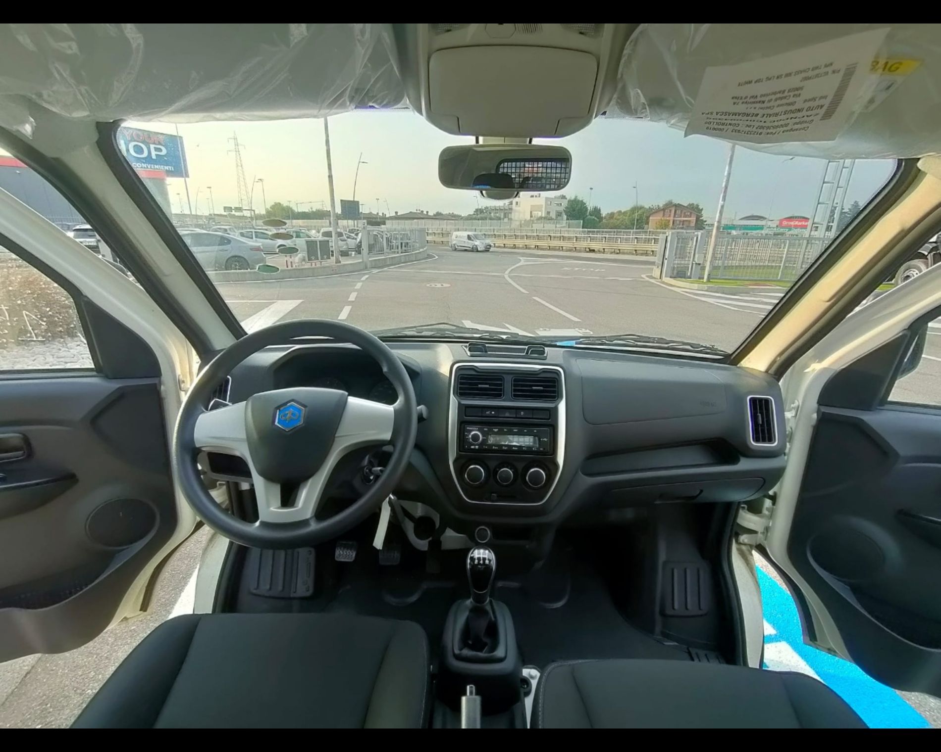 PIAGGIO NP6 TWB CHASS 300 SR LPG TOP WHITE - AUTO INDUSTRIALE BERGAMASCA