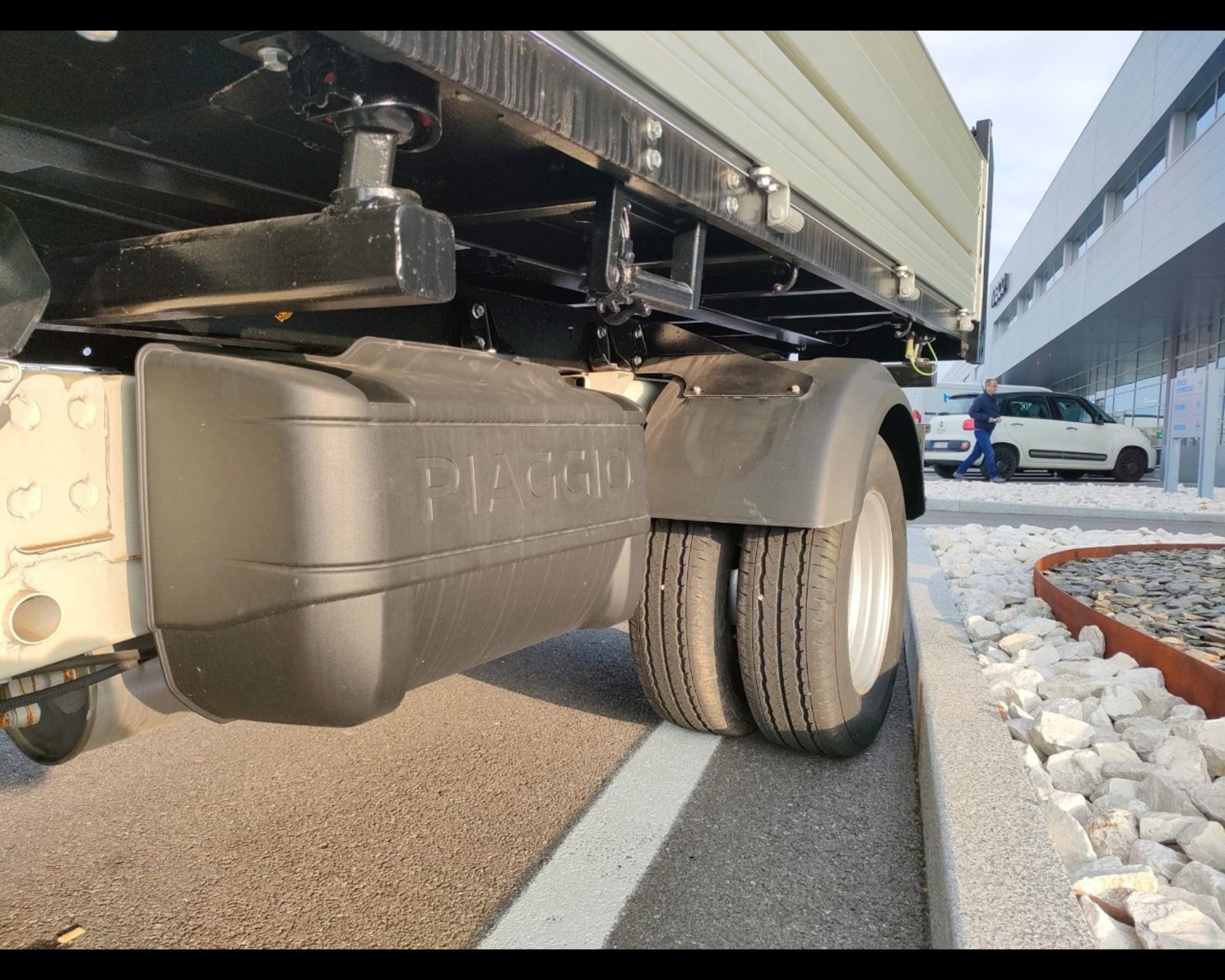 PIAGGIO NP6 TWB CHASS 300 SR LPG TOP WHITE - AUTO INDUSTRIALE BERGAMASCA