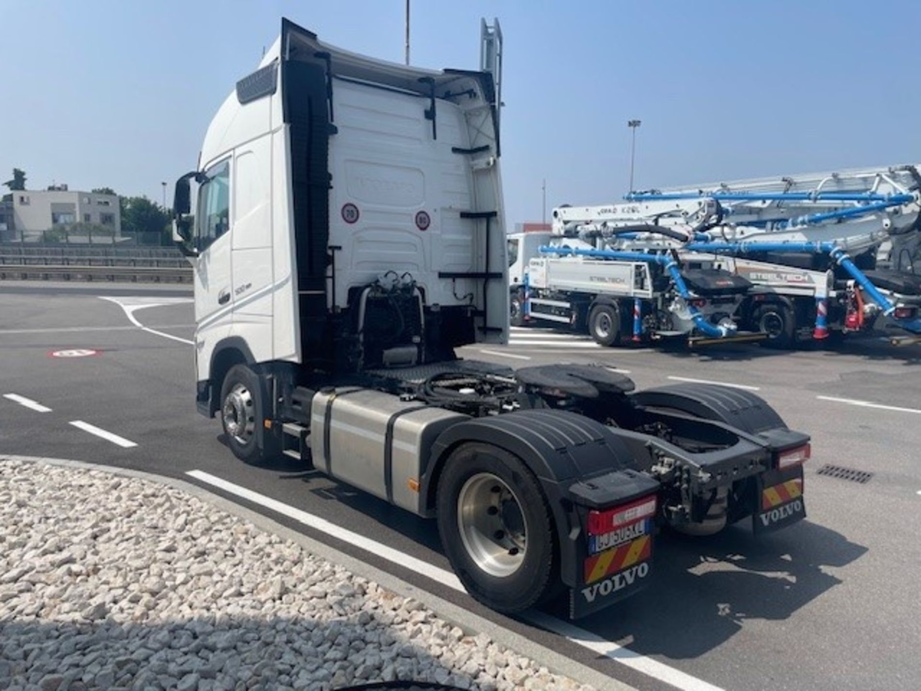 VOLVO TRUCKS VOLVO FH13.500CV  IMP.RIBALTABILE AUTOMATICO E VEB+ - AUTO INDUSTRIALE BERGAMASCA