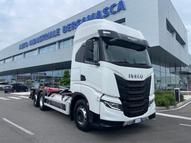 IVECO S-Way 460CV ADR  METANO LNG SCARRABILE BTE 32TON - AUTO INDUSTRIALE BERGAMASCA