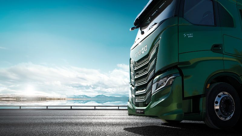 Promozione IVECO S-Way Classe-10% e lode: Consumi promossi! - AUTO INDUSTRIALE BERGAMASCA